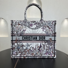 Christian Dior Shopping Bags